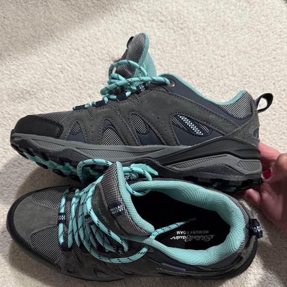 Eddie Bauer Black and Teal Athletic Shoes - Picture 3 of 8